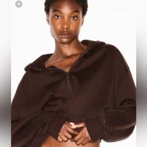 Skims espresso oversized crewneck